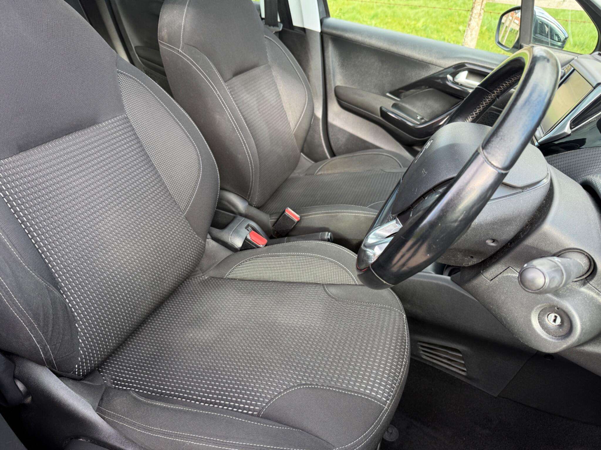 2018 PEUGEOT 208 2018 PEUGEOT 208