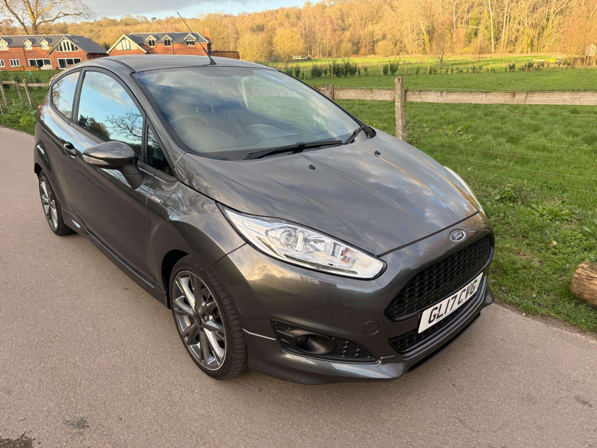 A 2017 FORD FIESTA 1.0T EcoBoost ST-Line Euro 6 (s/s) 3dr A 2017 FORD FIESTA 1.0T EcoBoost ST-Line Euro 6 (s/s) 3dr