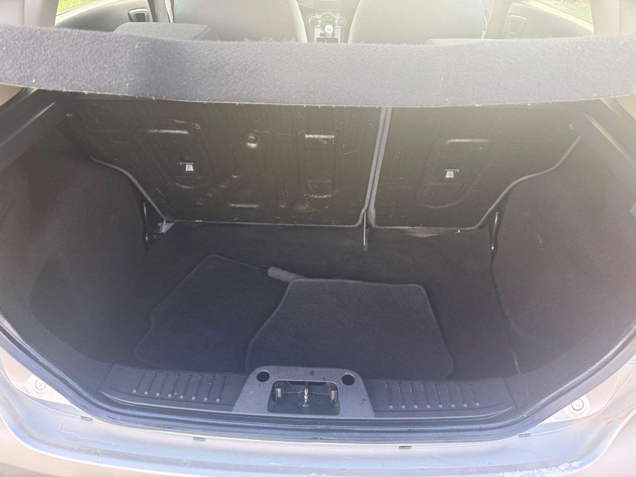 2011 FORD FIESTA 2011 FORD FIESTA