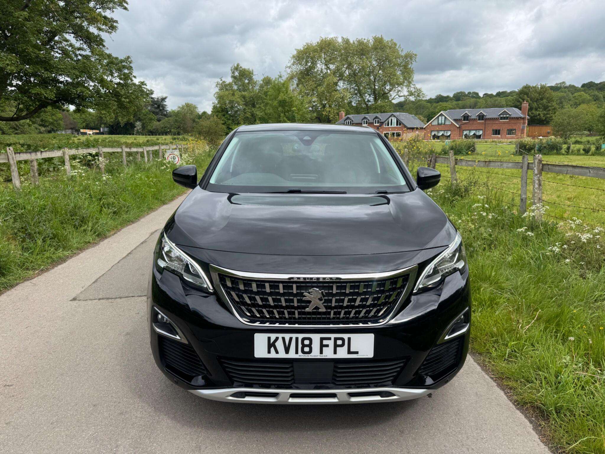 A 2018 PEUGEOT 3008 1.2 PureTech Allure Euro 6 (s/s) 5dr A 2018 PEUGEOT 3008 1.2 PureTech Allure Euro 6 (s/s) 5dr