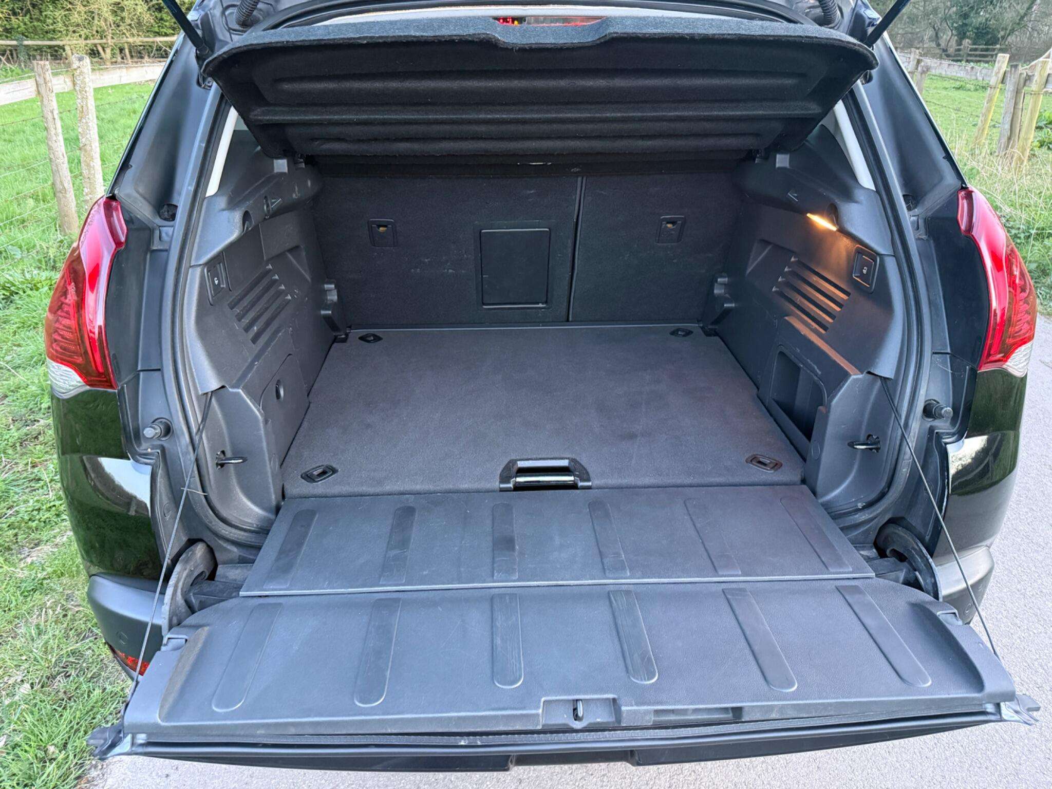 2016 PEUGEOT 3008 2016 PEUGEOT 3008