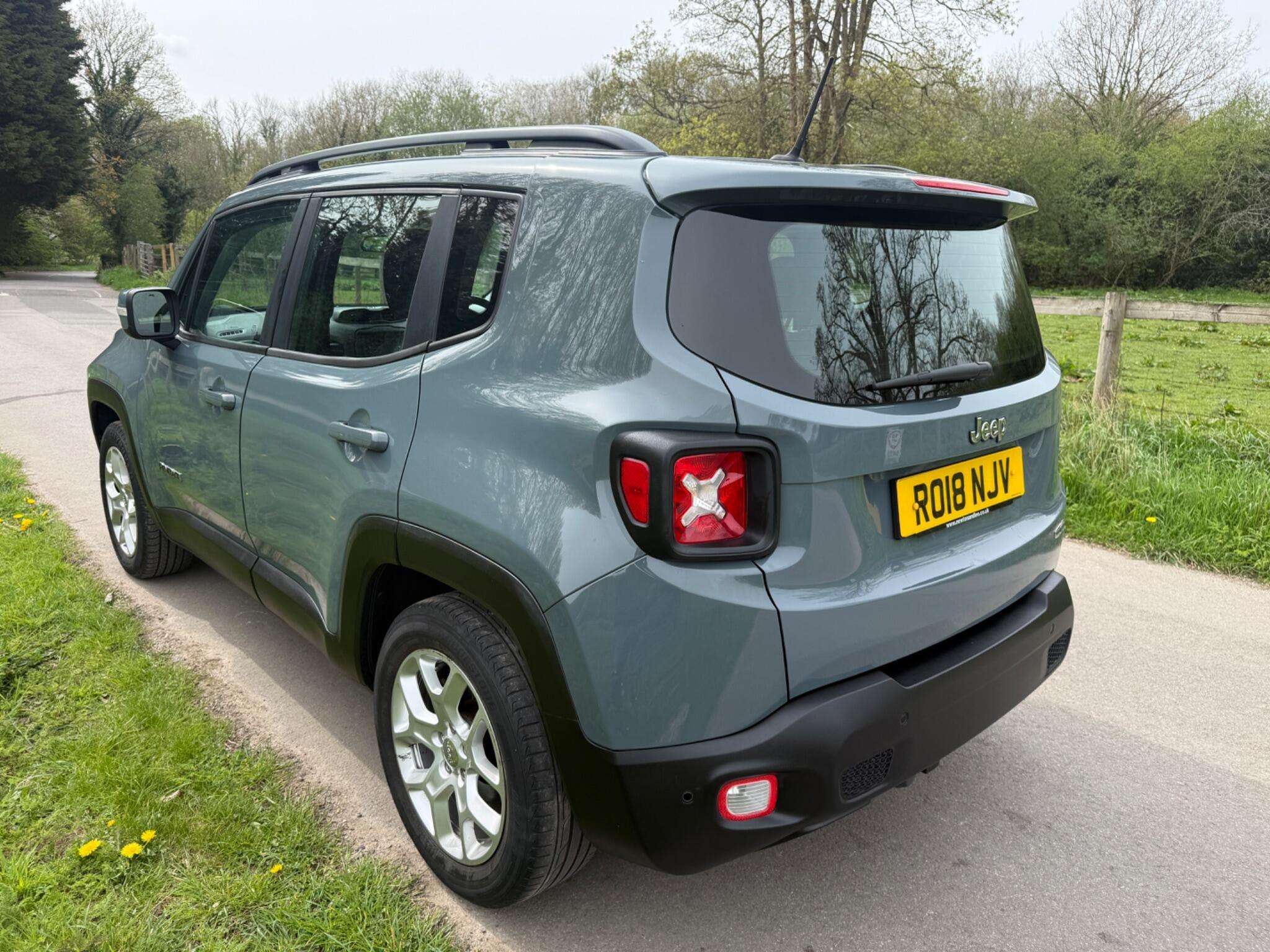 A 2018 JEEP RENEGADE 1.4T MultiAirII Longitude Euro 6 (s/s) 5dr A 2018 JEEP RENEGADE 1.4T MultiAirII Longitude Euro 6 (s/s) 5dr