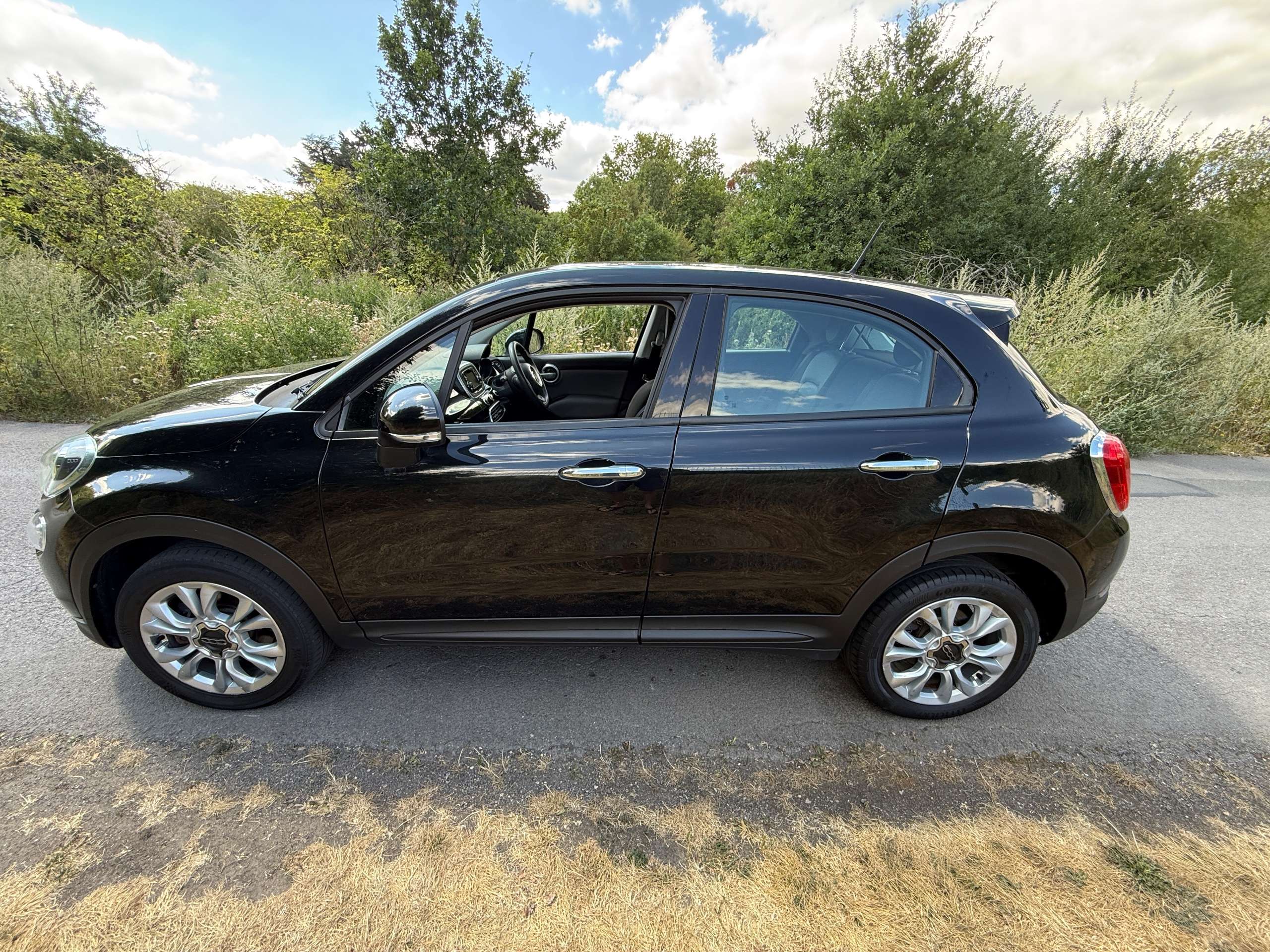 A 2017 FIAT 500X 1.4 MultiAir Pop Star SUV 5dr Petrol Manual Euro 6 (s/s) (140 ps) A 2017 FIAT 500X 1.4 MultiAir Pop Star SUV 5dr Petrol Manual Euro 6 (s/s) (140 ps)