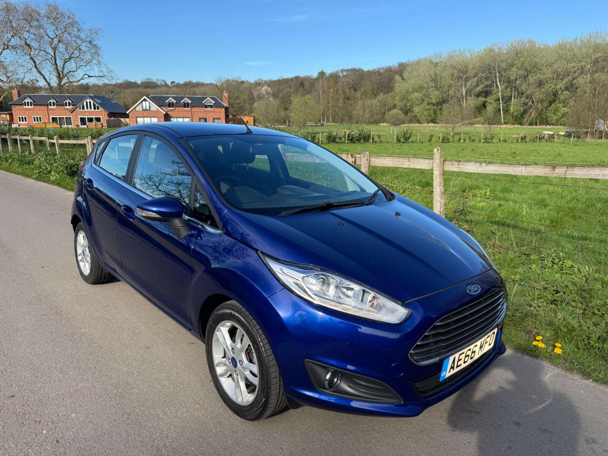 A 2016 FORD FIESTA 1.0T EcoBoost Zetec Euro 6 (s/s) 5dr A 2016 FORD FIESTA 1.0T EcoBoost Zetec Euro 6 (s/s) 5dr