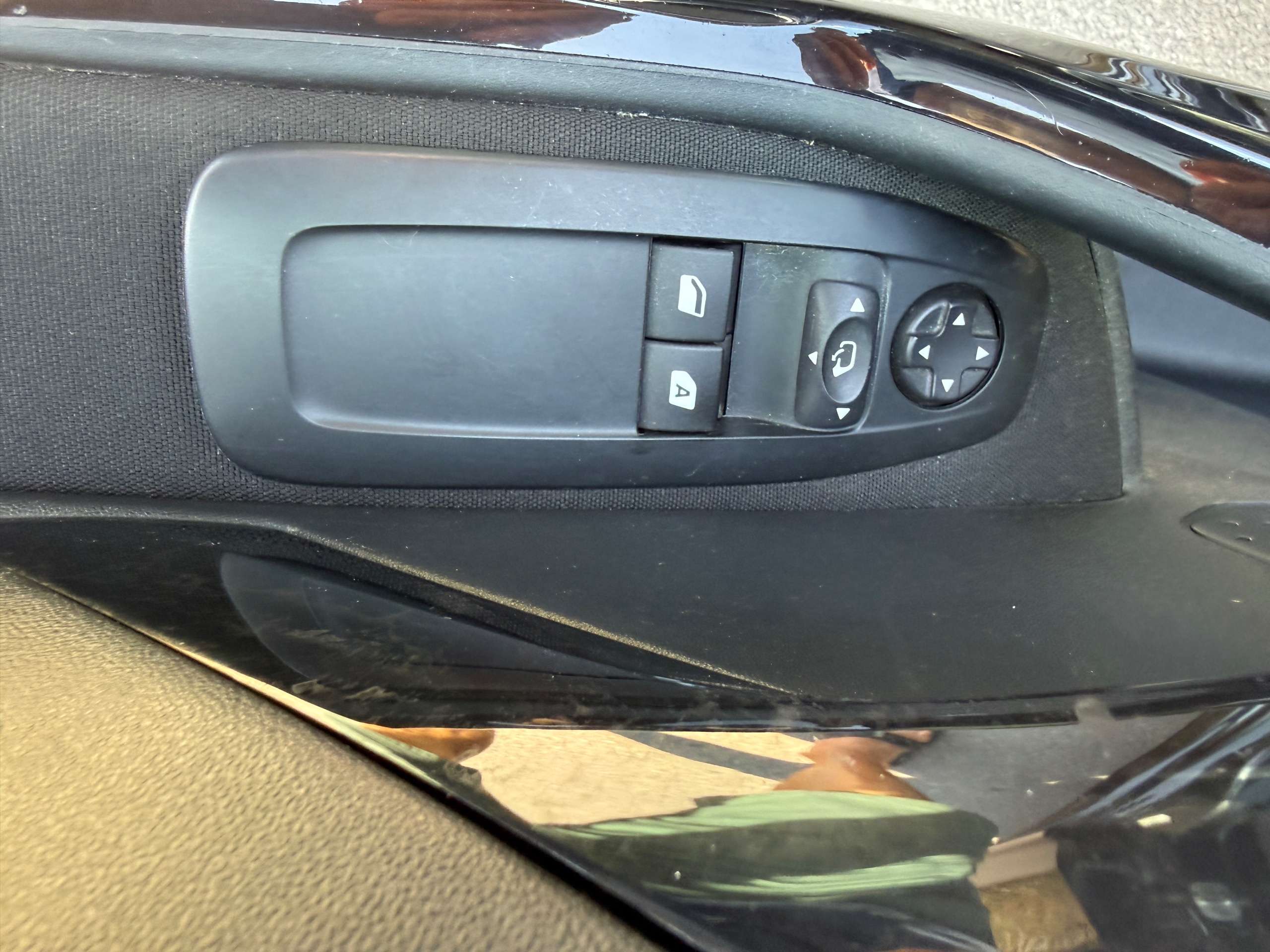 2018 PEUGEOT 208 2018 PEUGEOT 208
