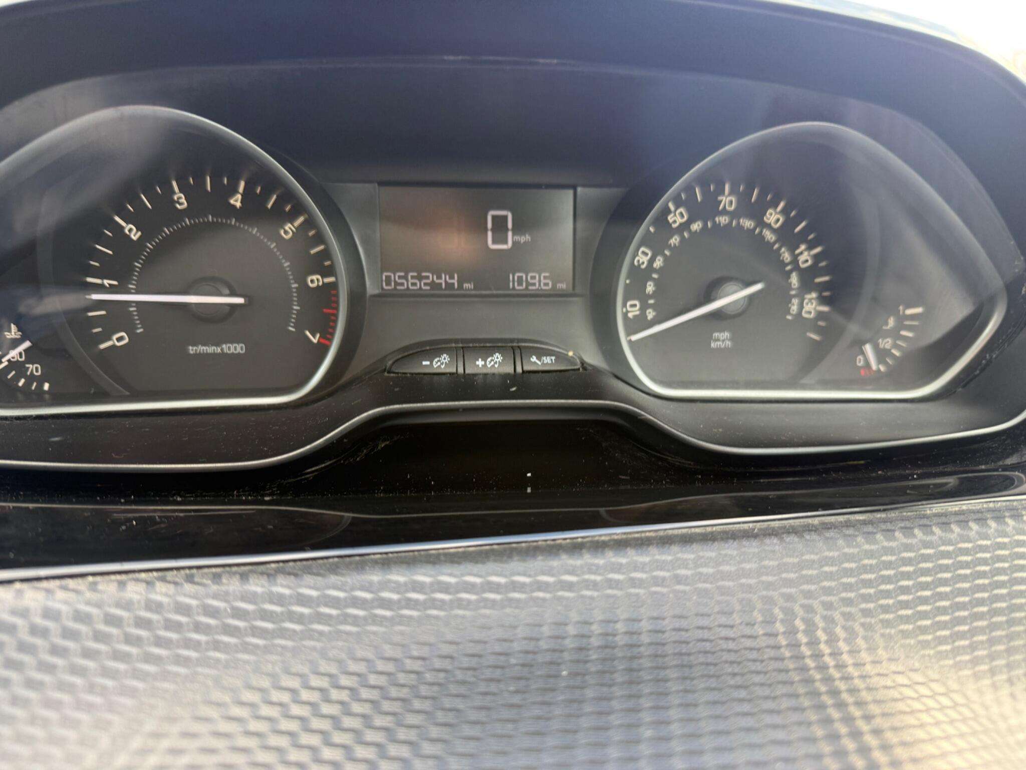 2018 PEUGEOT 208 2018 PEUGEOT 208