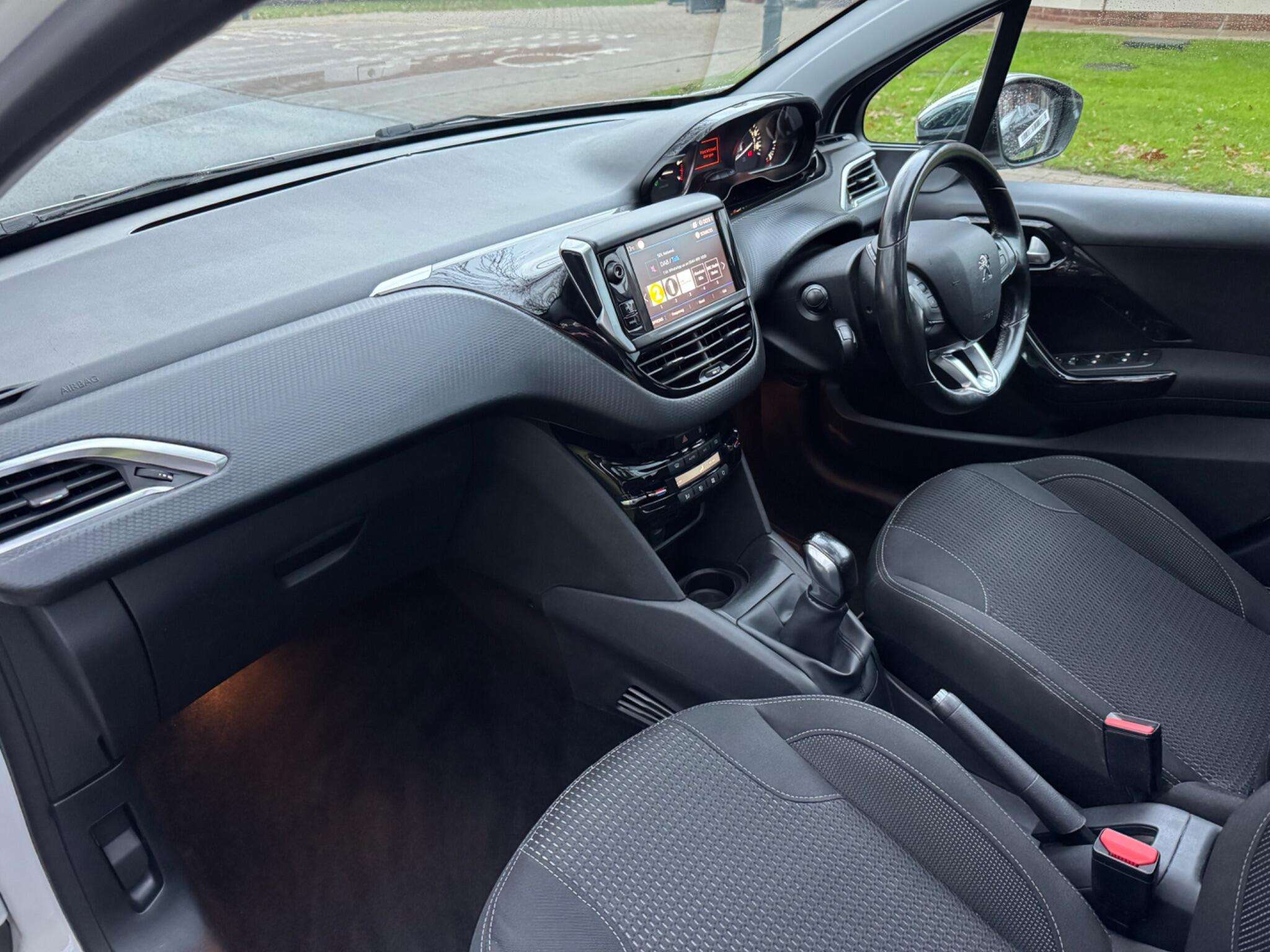 2019 PEUGEOT 208 2019 PEUGEOT 208