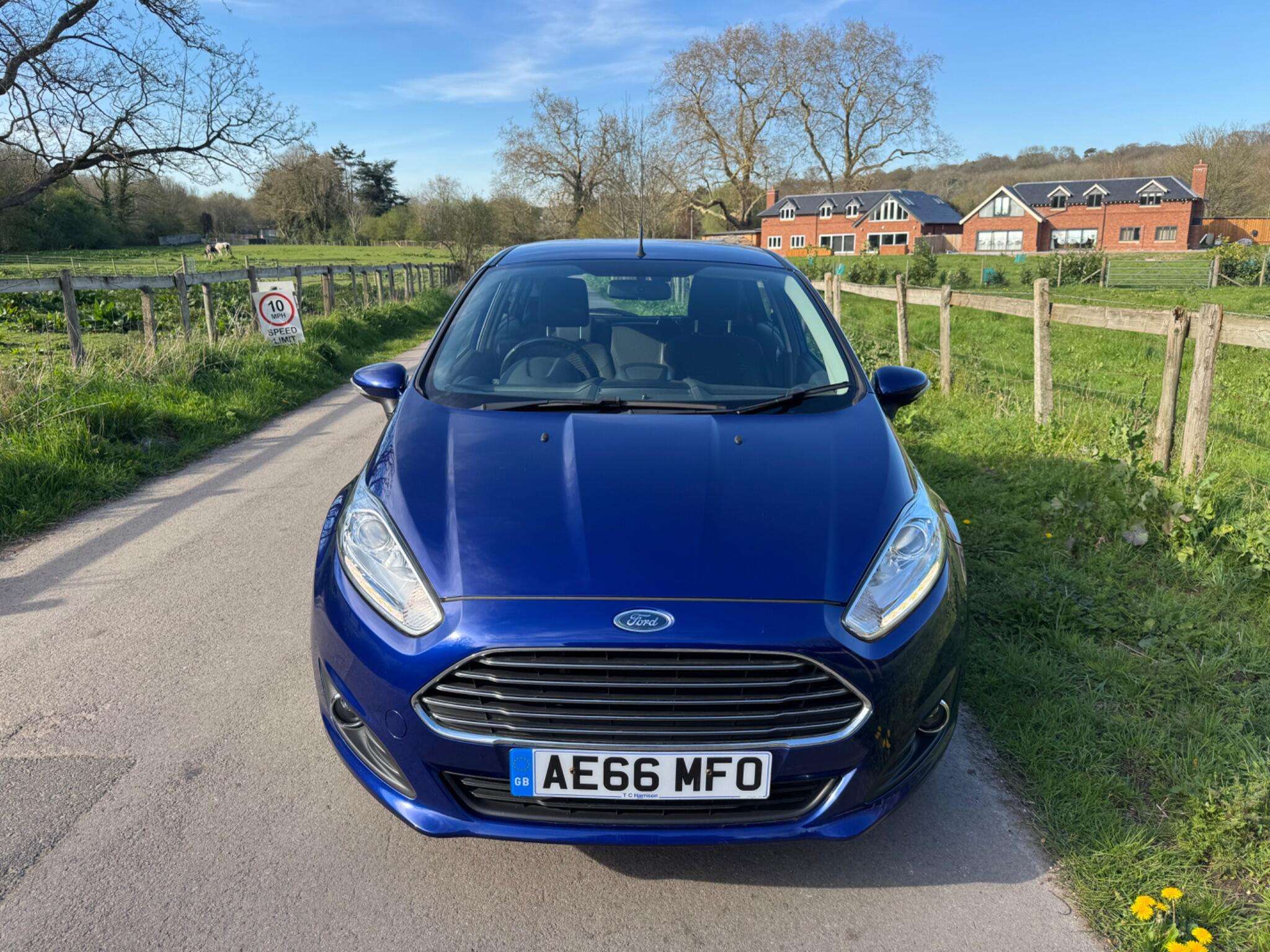 A 2016 FORD FIESTA 1.0T EcoBoost Zetec Euro 6 (s/s) 5dr A 2016 FORD FIESTA 1.0T EcoBoost Zetec Euro 6 (s/s) 5dr