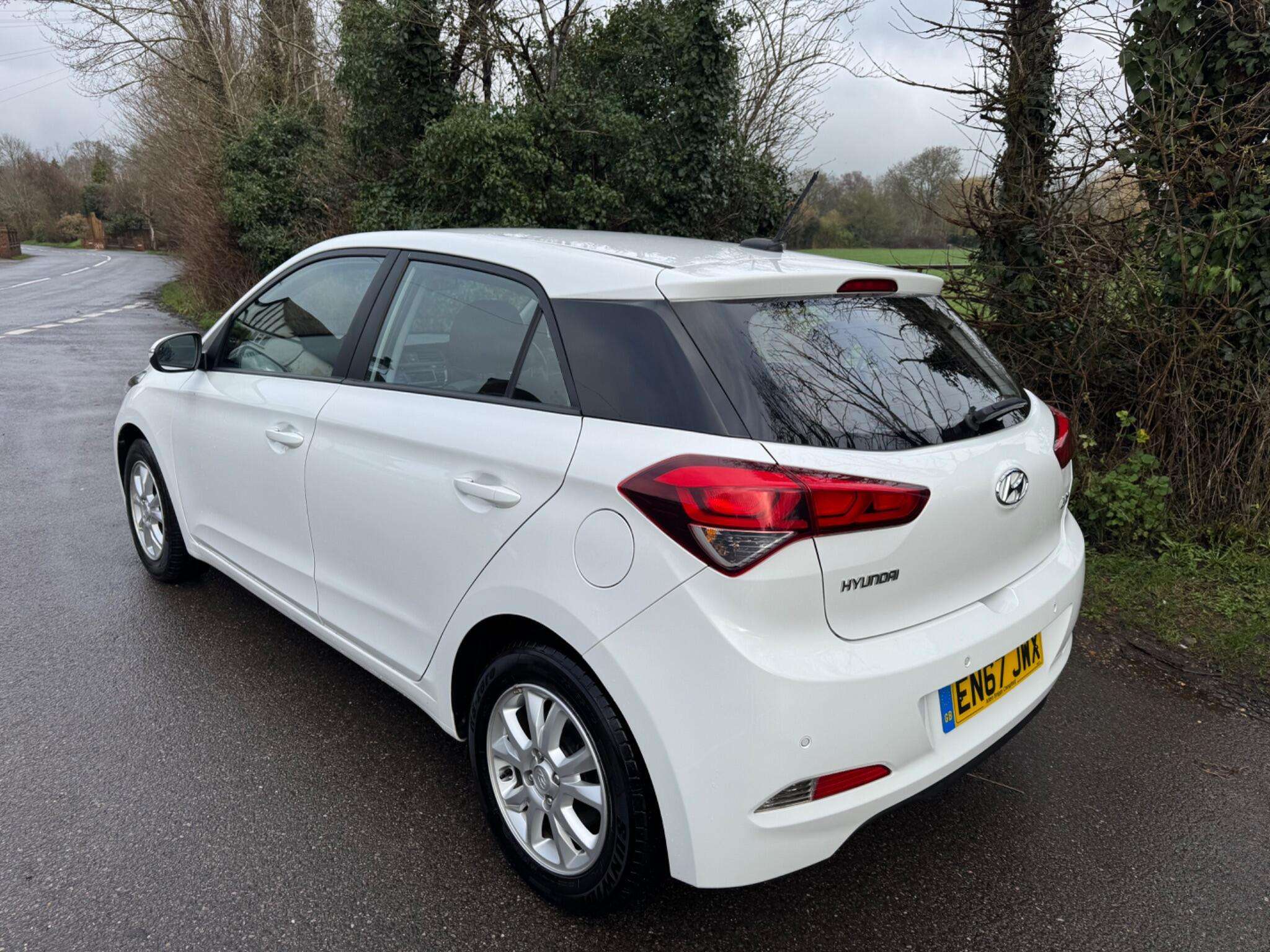 A 2017 HYUNDAI I20 1.2 SE Euro 6 5dr A 2017 HYUNDAI I20 1.2 SE Euro 6 5dr