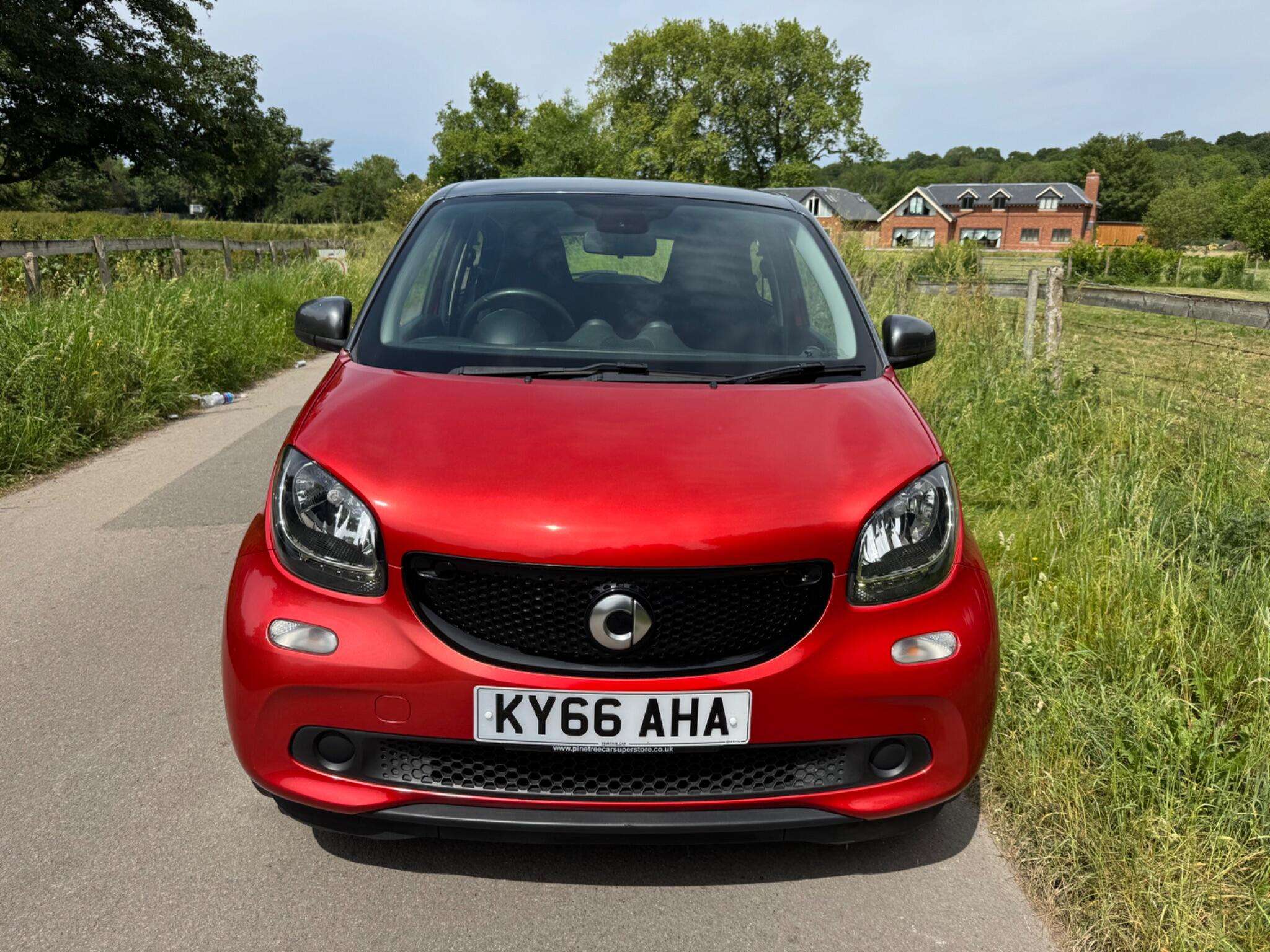 A 2016 SMART FORFOUR PASSION PREMIUM T A 2016 SMART FORFOUR PASSION PREMIUM T