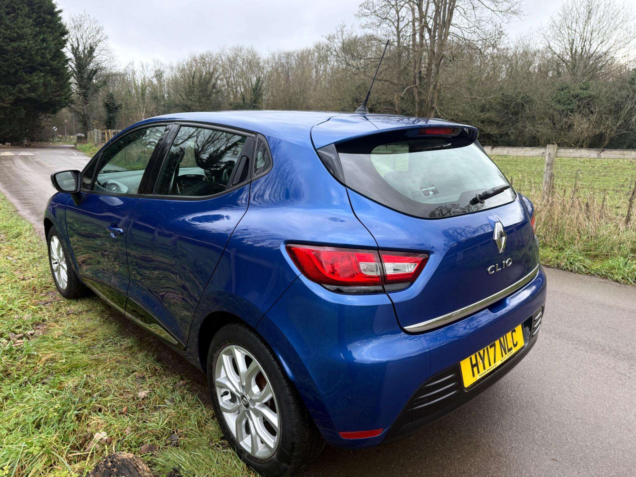 2017 RENAULT CLIO 2017 RENAULT CLIO