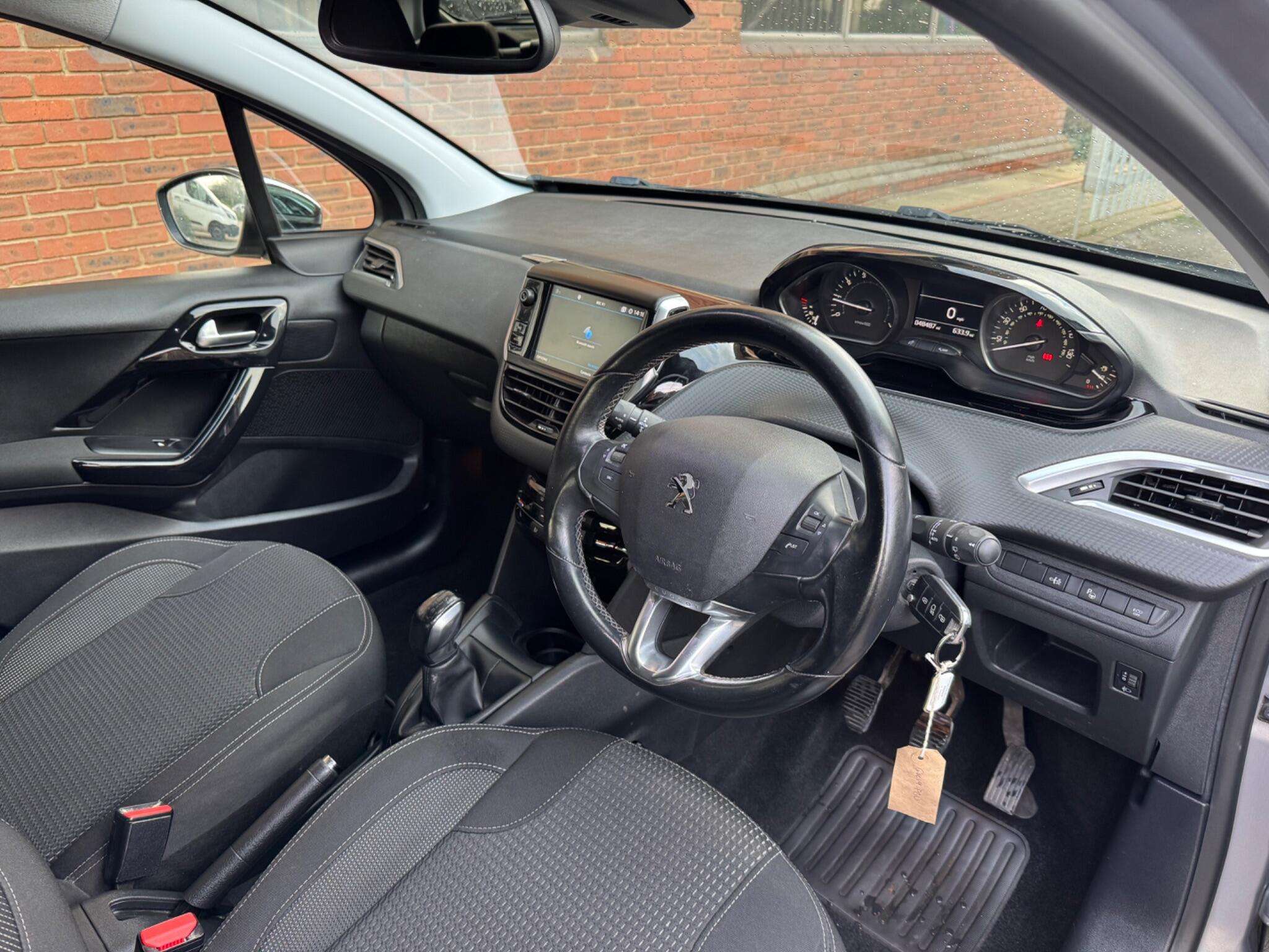 2019 PEUGEOT 208 2019 PEUGEOT 208