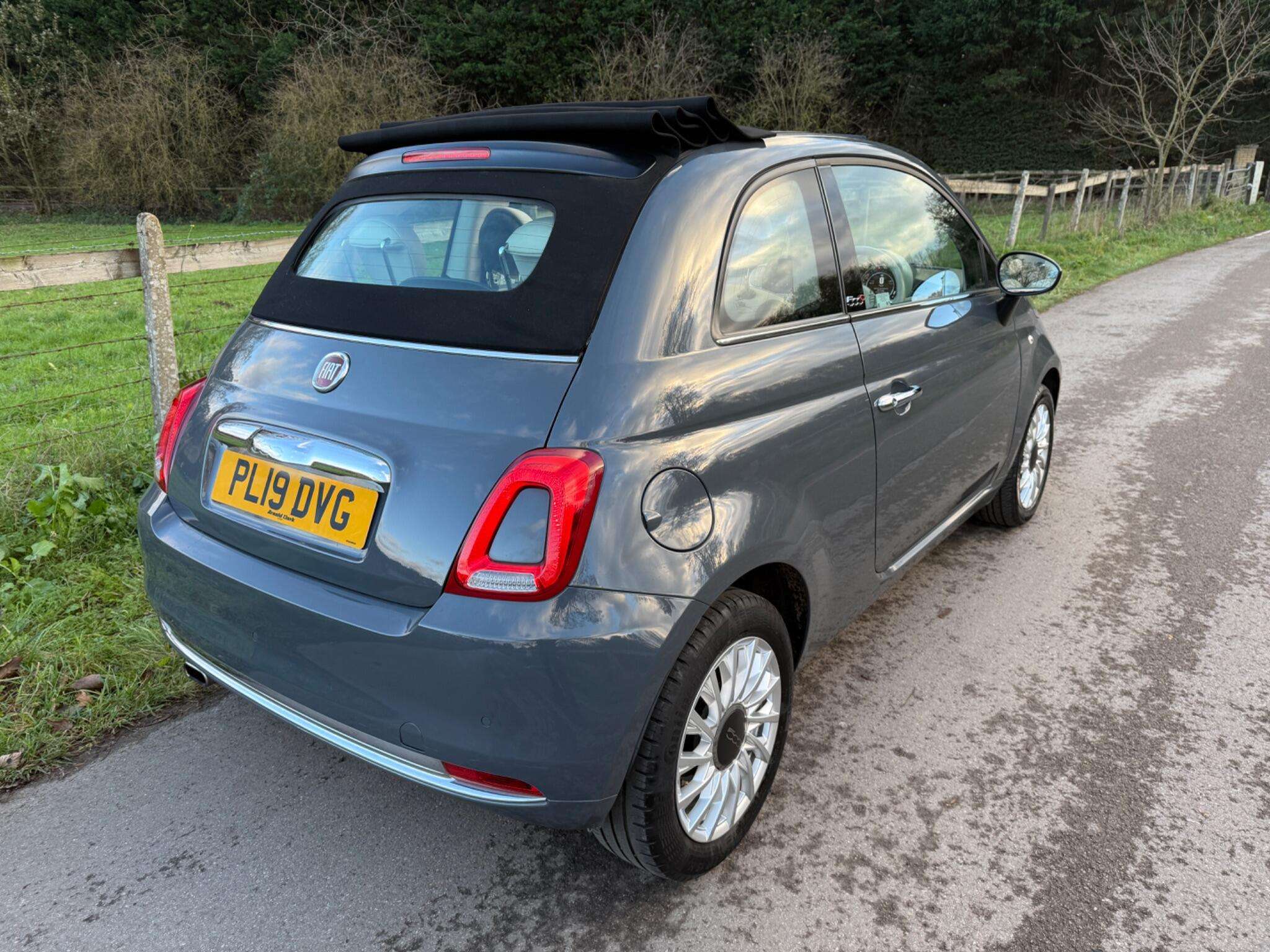 2019 FIAT 500C 2019 FIAT 500C