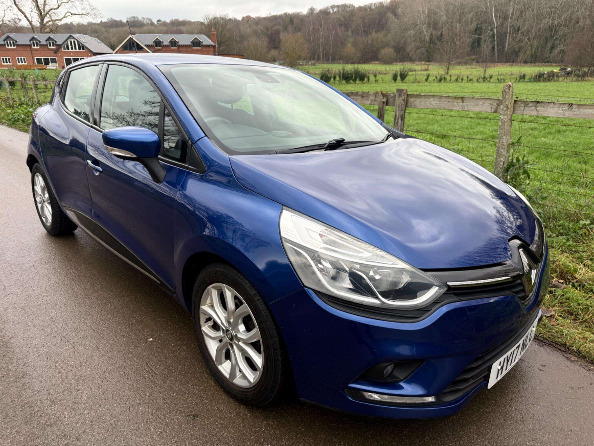 2017 RENAULT CLIO 2017 RENAULT CLIO