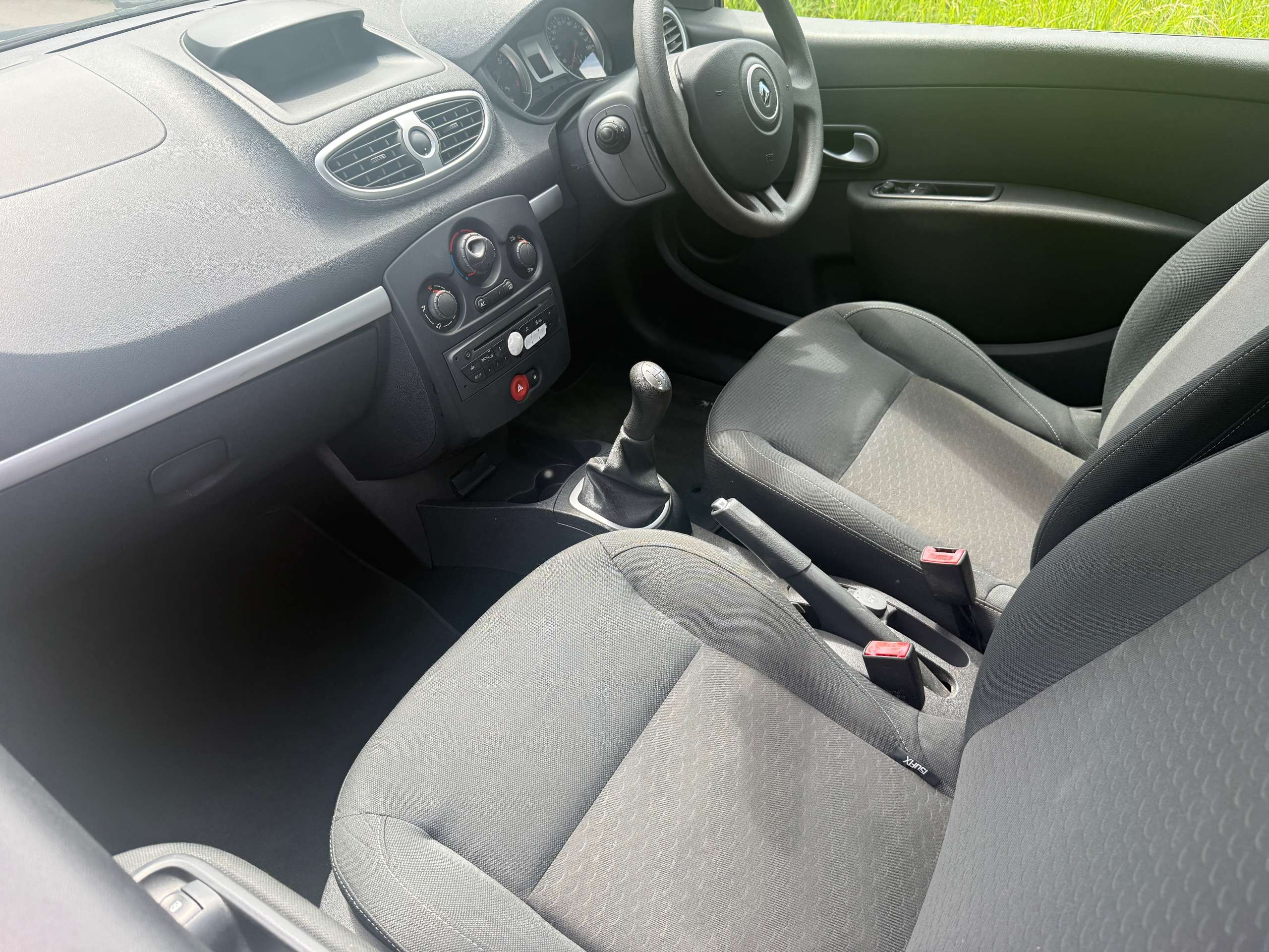 2009 RENAULT CLIO 2009 RENAULT CLIO