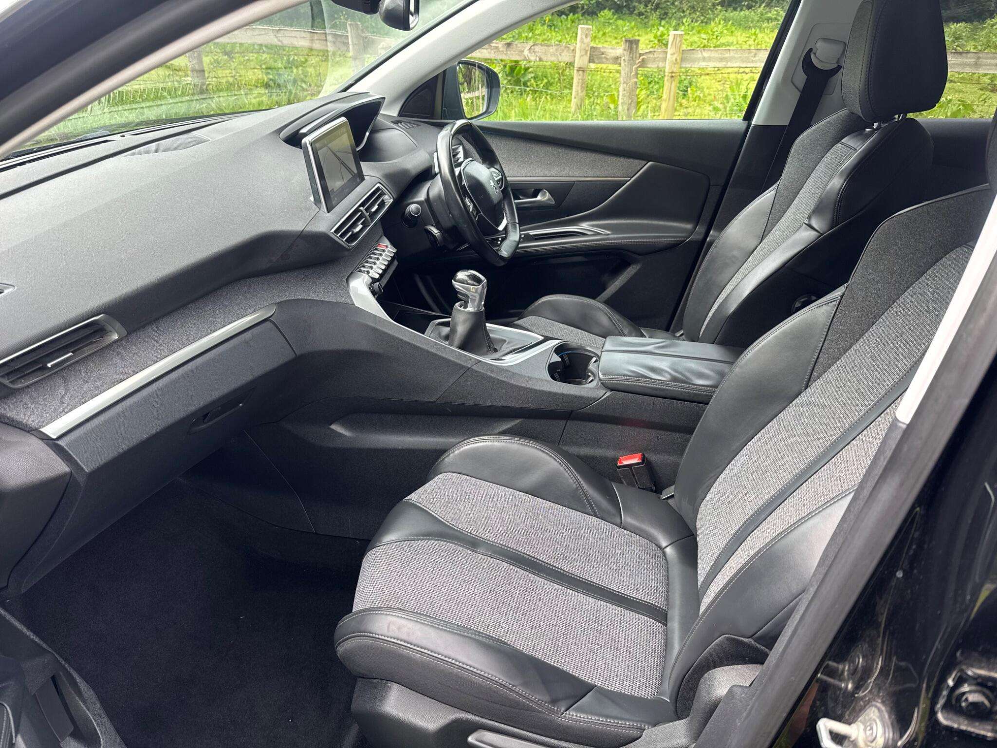 2018 PEUGEOT 3008 2018 PEUGEOT 3008