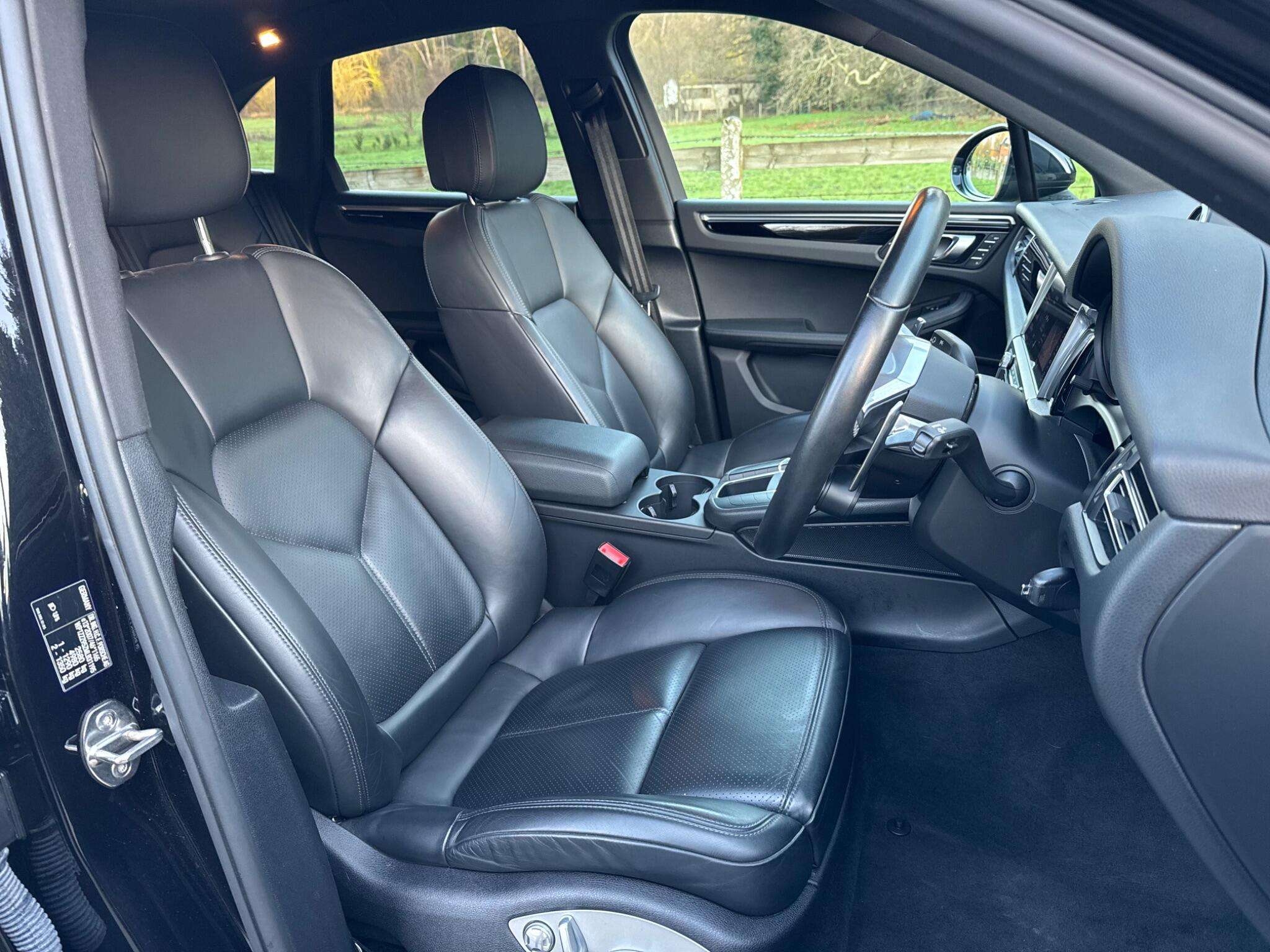 2020 PORSCHE MACAN 2020 PORSCHE MACAN