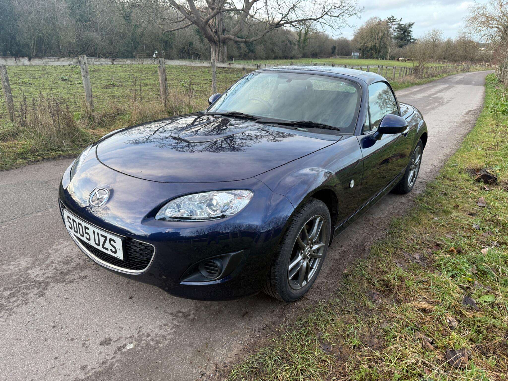 2010 MAZDA MX-5 2010 MAZDA MX-5