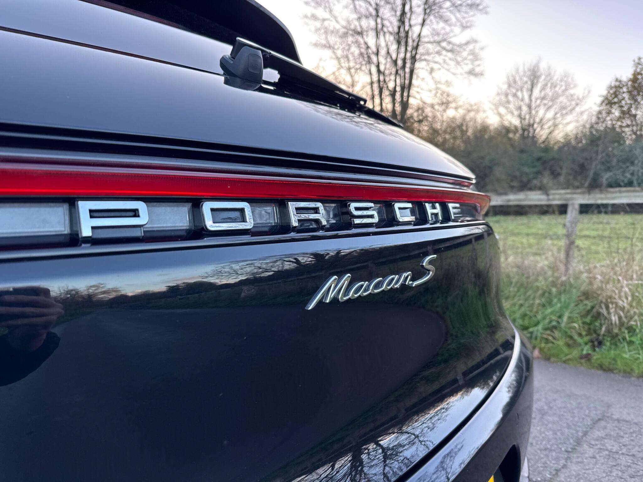2020 PORSCHE MACAN 2020 PORSCHE MACAN
