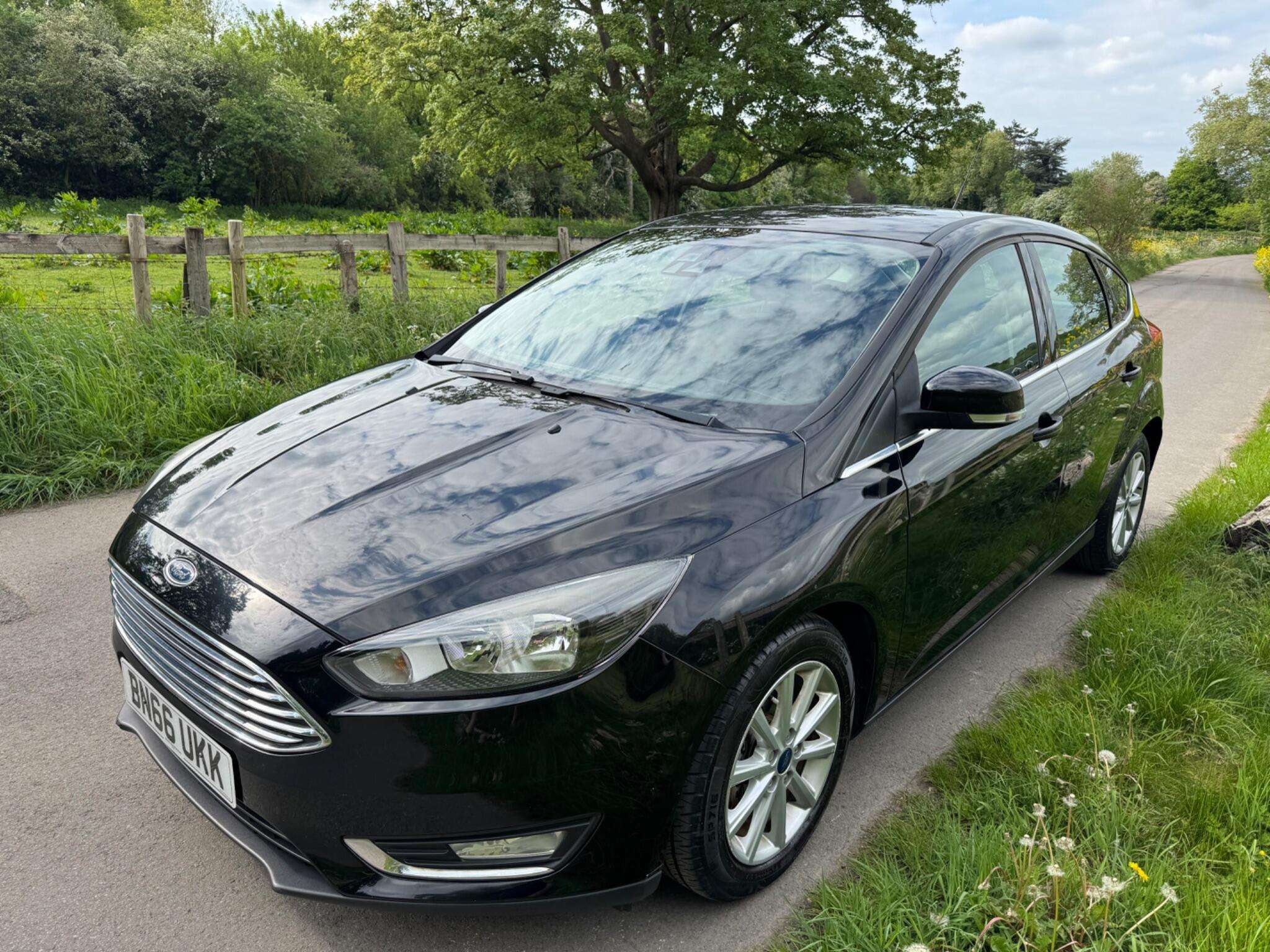 A 2016 FORD FOCUS 1.0T EcoBoost Titanium Euro 6 (s/s) 5dr A 2016 FORD FOCUS 1.0T EcoBoost Titanium Euro 6 (s/s) 5dr