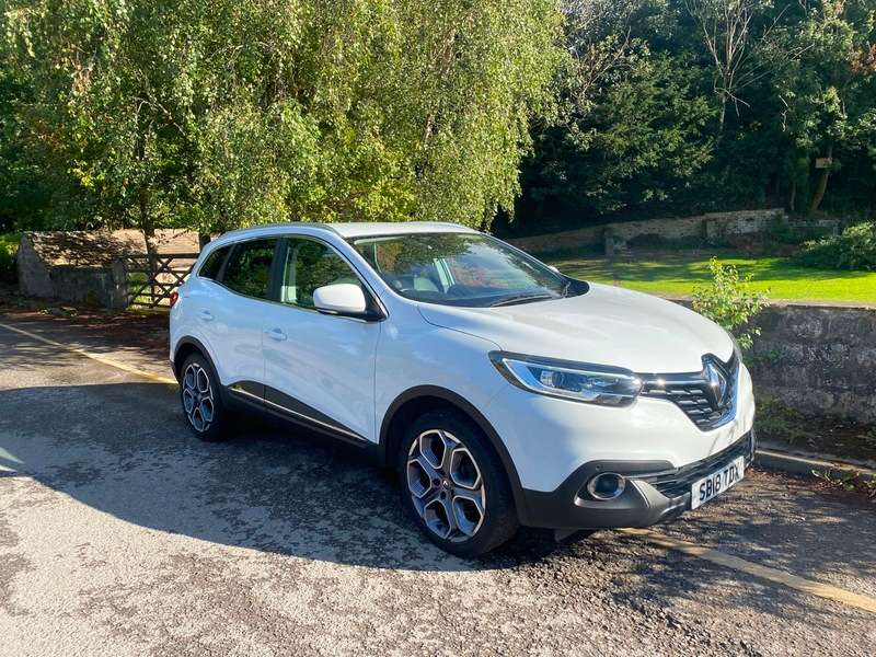 A 2018 RENAULT KADJAR 1.2 TCe Dynamique S Nav SUV 5dr Petrol Manual Euro 6 (s/s) (130 ps) A 2018 RENAULT KADJAR 1.2 TCe Dynamique S Nav SUV 5dr Petrol Manual Euro 6 (s/s) (130 ps)