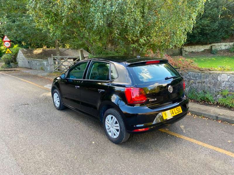 A 2015 VOLKSWAGEN POLO S AC A 2015 VOLKSWAGEN POLO S AC