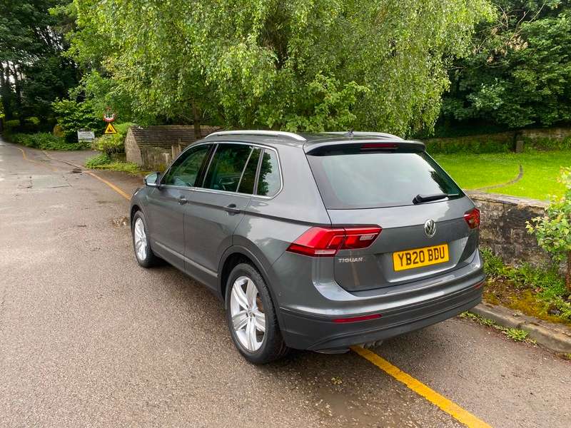 A 2020 VOLKSWAGEN TIGUAN 2.0 TDI Match SUV 5dr Diesel DSG Euro 6 (s/s) (150 ps) A 2020 VOLKSWAGEN TIGUAN 2.0 TDI Match SUV 5dr Diesel DSG Euro 6 (s/s) (150 ps)