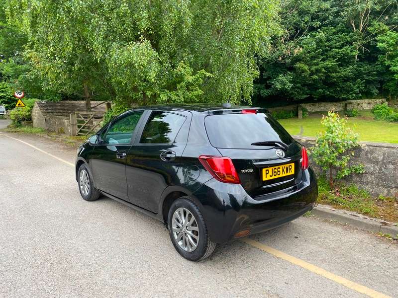 2016 TOYOTA YARIS 2016 TOYOTA YARIS