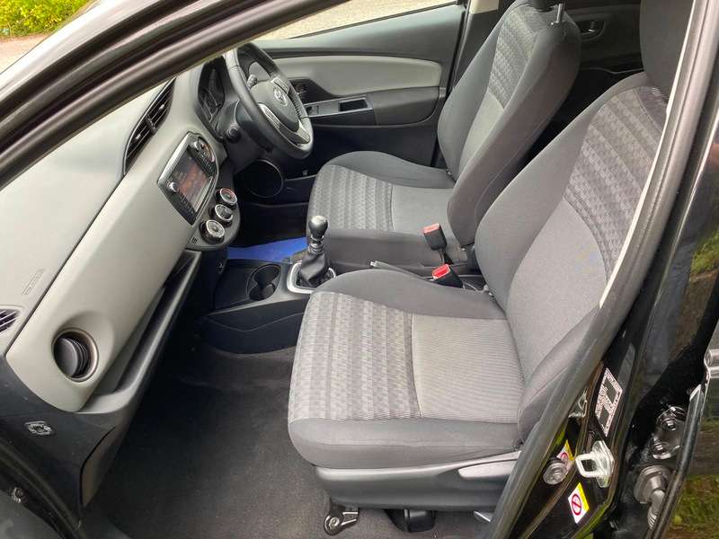 2016 TOYOTA YARIS 2016 TOYOTA YARIS