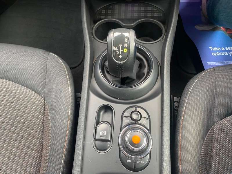 2018 MINI CLUBMAN 2018 MINI CLUBMAN