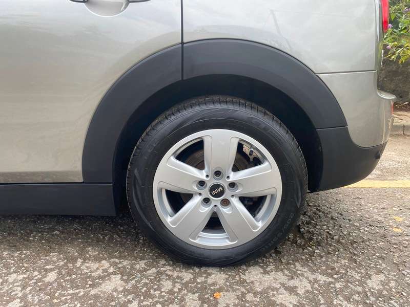 2018 MINI CLUBMAN 2018 MINI CLUBMAN