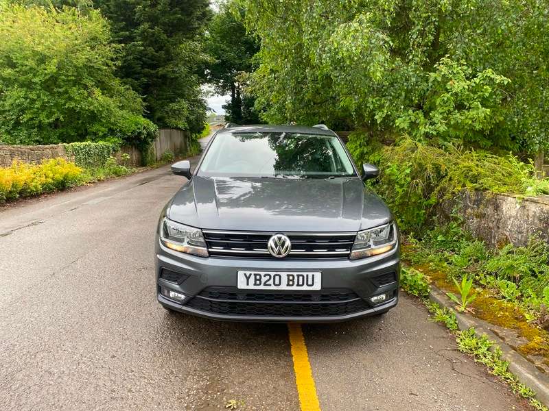 A 2020 VOLKSWAGEN TIGUAN 2.0 TDI Match SUV 5dr Diesel DSG Euro 6 (s/s) (150 ps) A 2020 VOLKSWAGEN TIGUAN 2.0 TDI Match SUV 5dr Diesel DSG Euro 6 (s/s) (150 ps)