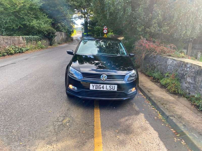A 2015 VOLKSWAGEN POLO S AC A 2015 VOLKSWAGEN POLO S AC