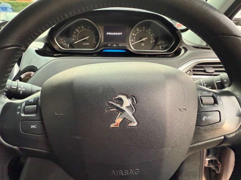 2012 PEUGEOT 208 2012 PEUGEOT 208