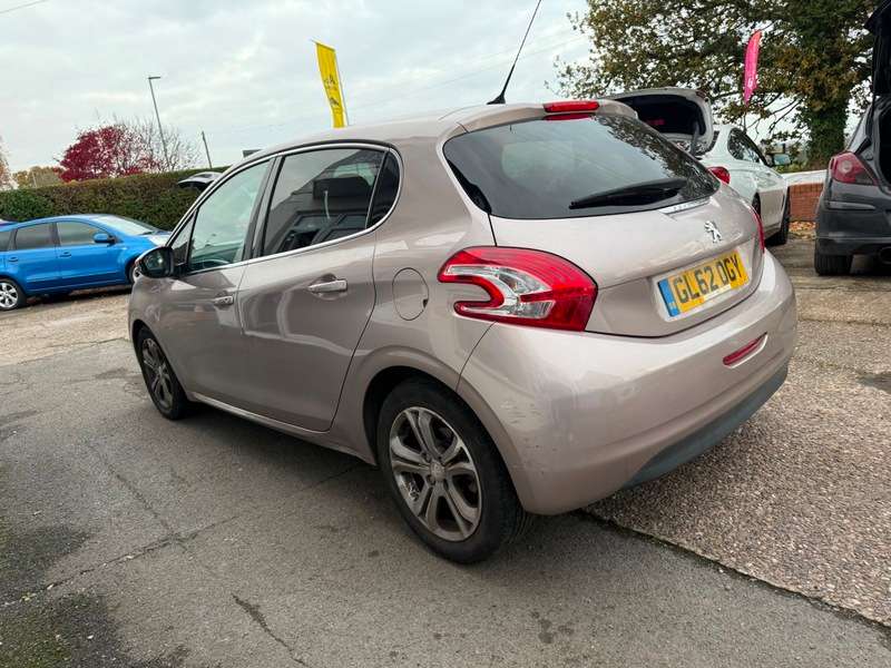 2012 PEUGEOT 208 2012 PEUGEOT 208