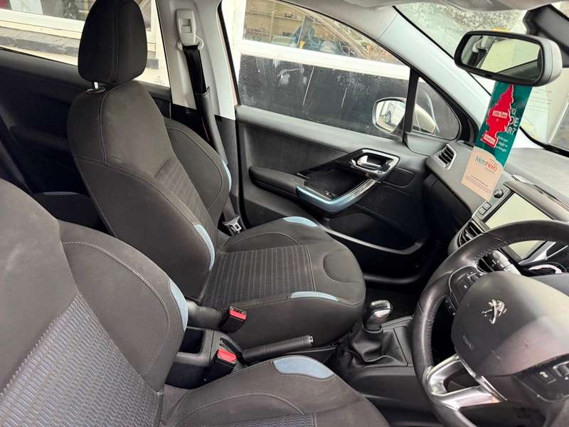 2012 PEUGEOT 208 2012 PEUGEOT 208