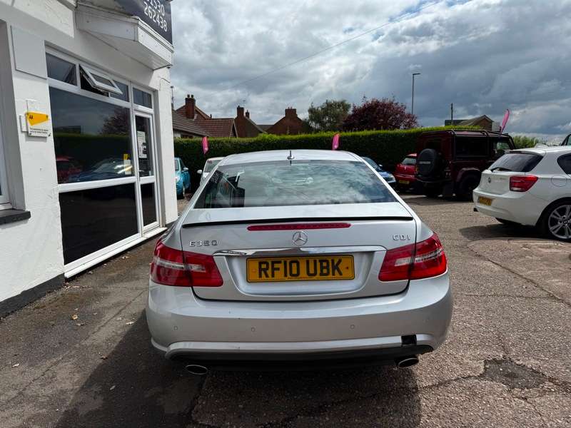 A 2010 MERCEDES E CLASS E350 CDI BLUEEFFICIENCY SPORT A 2010 MERCEDES E CLASS E350 CDI BLUEEFFICIENCY SPORT