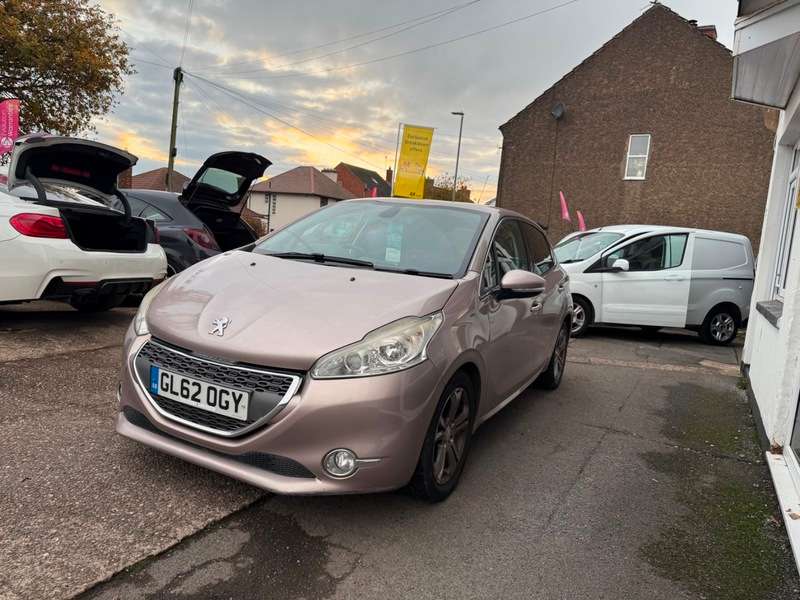 2012 PEUGEOT 208 2012 PEUGEOT 208