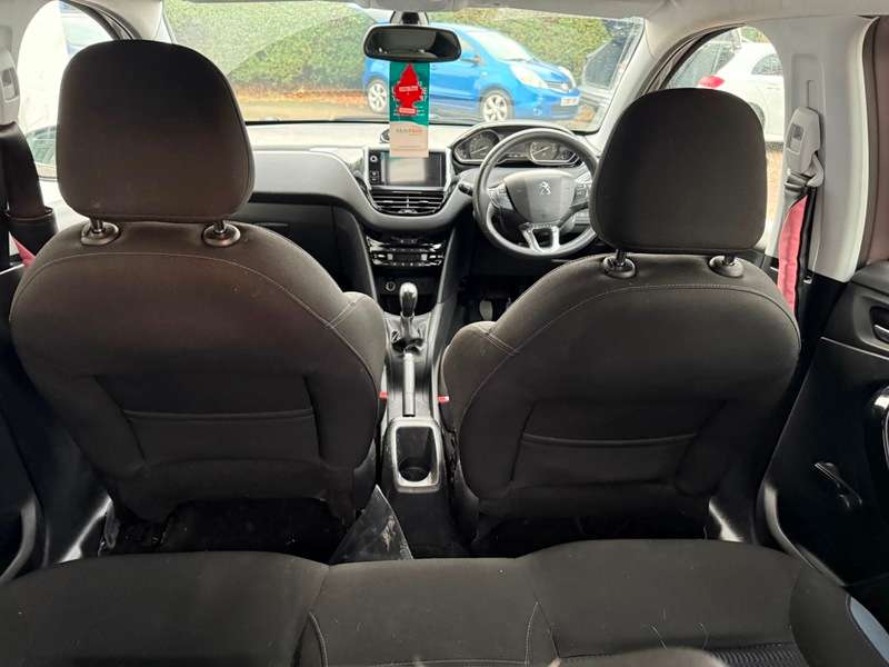 2012 PEUGEOT 208 2012 PEUGEOT 208