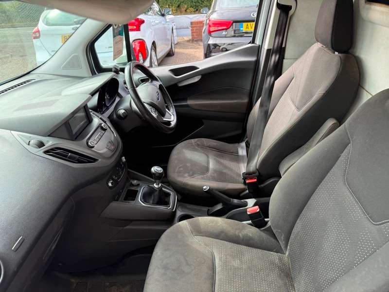 2018 FORD COURIER 2018 FORD COURIER