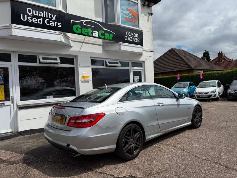 A 2010 MERCEDES E CLASS E350 CDI BLUEEFFICIENCY SPORT A 2010 MERCEDES E CLASS E350 CDI BLUEEFFICIENCY SPORT