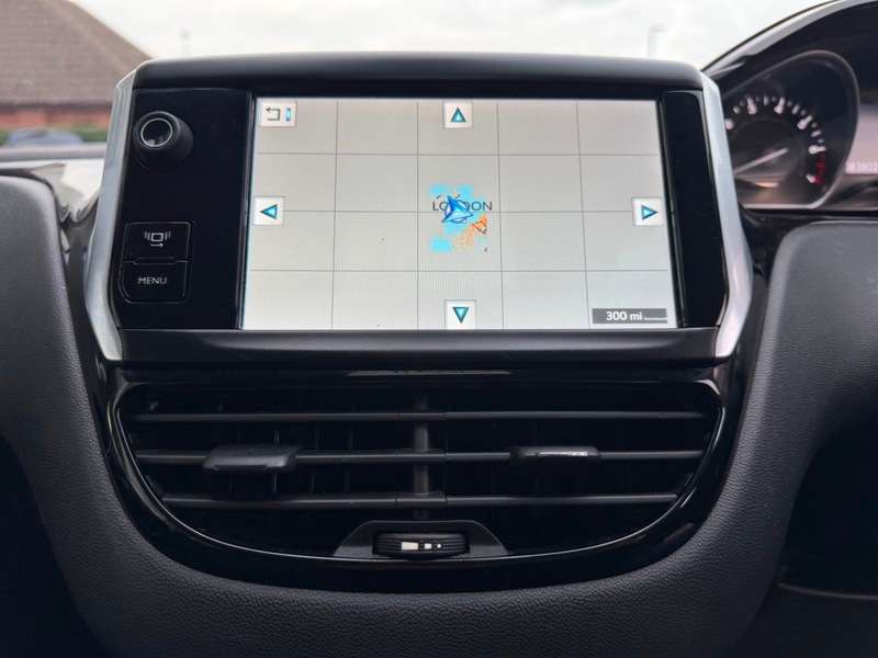 2012 PEUGEOT 208 2012 PEUGEOT 208