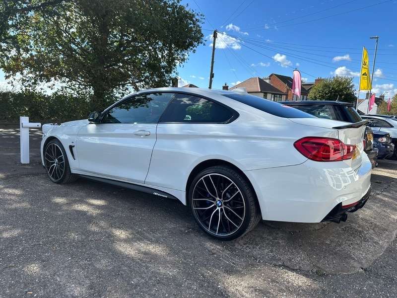 null BMW 4 SERIES null BMW 4 SERIES