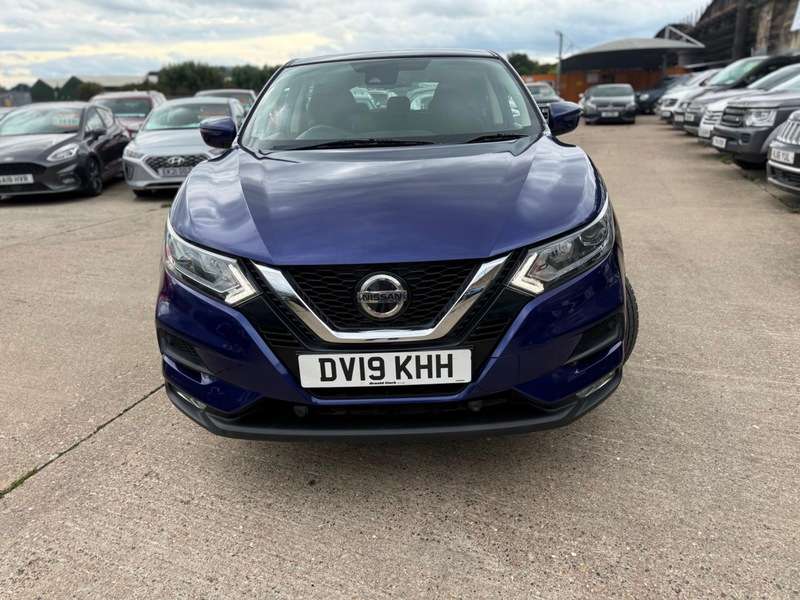 A 2019 NISSAN QASHQAI 1.3 DIG-T Acenta Premium Euro 6 (s/s) 5dr A 2019 NISSAN QASHQAI 1.3 DIG-T Acenta Premium Euro 6 (s/s) 5dr