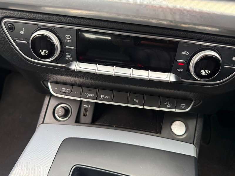 2021 AUDI Q5 2021 AUDI Q5