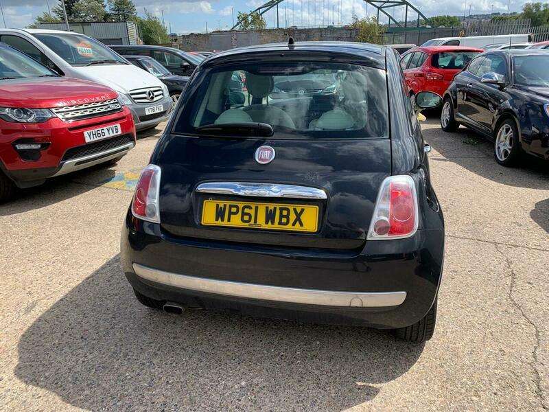 2011 FIAT 500 2011 FIAT 500