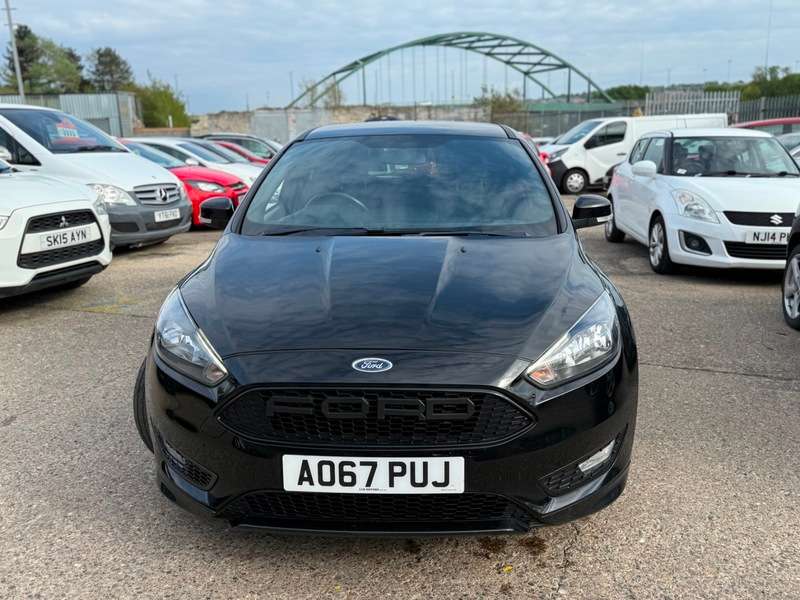A 2017 FORD FOCUS ST-LINE A 2017 FORD FOCUS ST-LINE