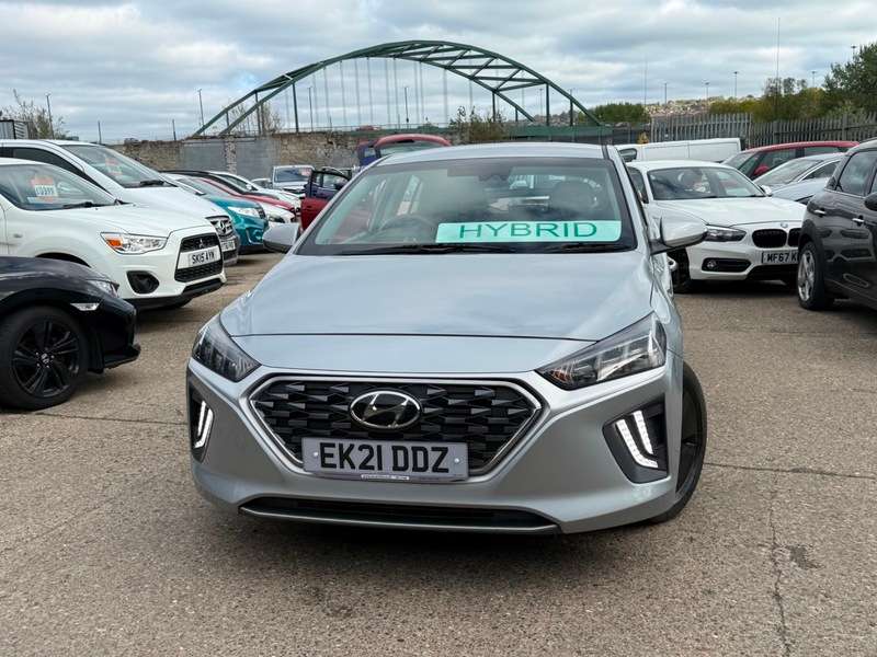 A 2021 HYUNDAI IONIQ PREMIUM A 2021 HYUNDAI IONIQ PREMIUM