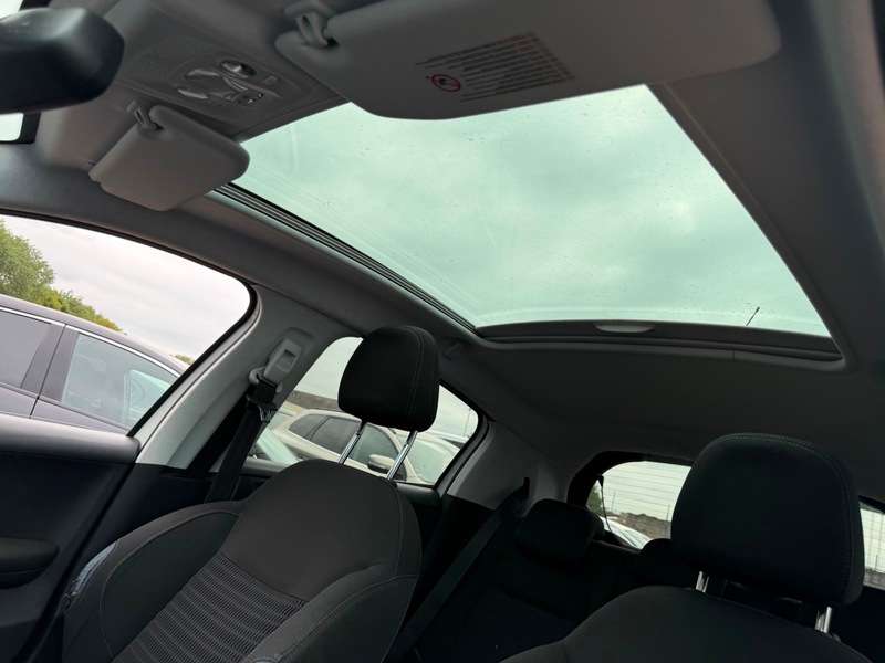 2013 PEUGEOT 208 2013 PEUGEOT 208