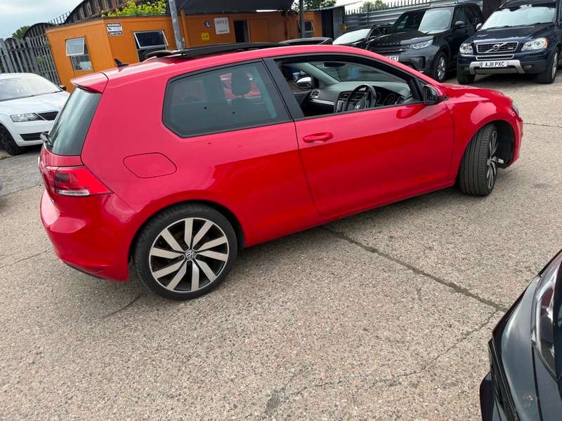A 2017 VOLKSWAGEN GOLF GT EDITION TDI BLUEMOTION TECHNOLOGY A 2017 VOLKSWAGEN GOLF GT EDITION TDI BLUEMOTION TECHNOLOGY